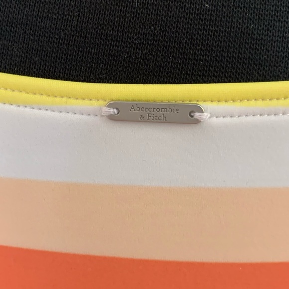 Abercrombie and Fitch one piece bathing suit - Picture 6 of 12